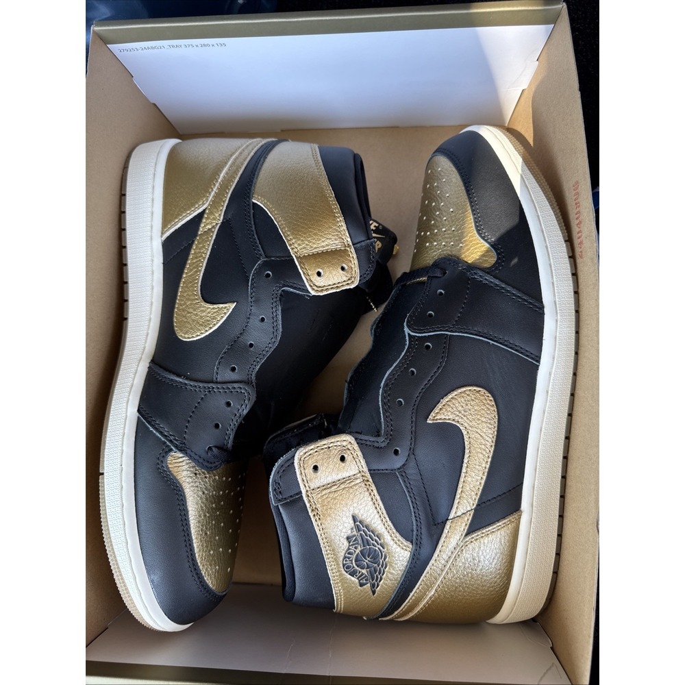 JORDAN 1 Retro Shoes Mens 15 High OGBlack Metallic Gold Streetwear Athletic NEW